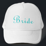 Casquette en lettres turquoise de jeune mariée<br><div class="desc">Beau casquette pour la future mariée dans le lettrage turquoise gentil. Ne manquez pas sur cet accessoire parfait de mariage. Changez simplement la jeune mariée en demoiselle d'honneur,  domestique d'honneur,  ou même demoiselle de honneur. Grand cadeau nuptiale de douche pour chacune des belles dames en votre partie nuptiale.</div>