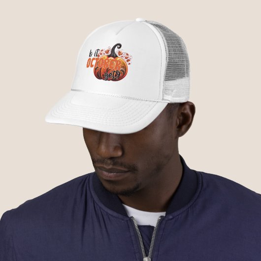 Casquette Est-Ce Encore Octobre ? - Citrouille gothique Éffr (En situation)