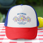 Casquette Feu d'artifice patriotique Juillet 4 Pickleball Cl<br><div class="desc">Super fun et festif casquette avec "fireworks" de pickleball, et 3 lignes de texte personnalisé. Parfait comme casquettes d'équipe de tournoi de match ou pour votre 4 juillet ou votre fête de pickleball. Idéal pour un tournoi de pickleball de Memorial Day ou de Veteran's Day - la façon parfaite de...</div>