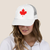 Casquette Feuille d'érable canadienne (En situation)