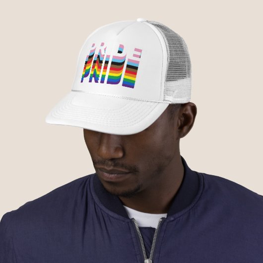 Casquette Fierté arc-en-ciel diversité inclusive lgbtq typog (En situation)