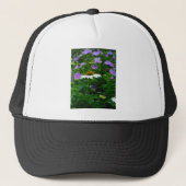 Casquette Fleur de cône blanc, fleurs pourpres et papillon (Devant)
