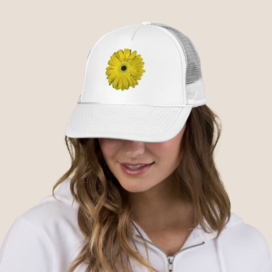 Casquette Fleur jaune (En situation)