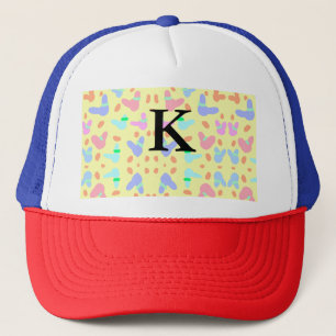 Casquette Fond jaune motif de lapins colorés ajoutons