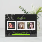 Casquette + Gown + Swirls Graduation Invitation / (Debout devant)