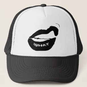 Casquette Grr Quoi ! Rouge à lèvres noir et dents inclinées