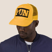 Casquette grunge noir FUN lettrage | (En situation)
