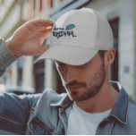Casquette "Hare Krishna" Peacock Feather Hindu<br><div class="desc">Présentant le chapeau "Hare Krishna" Peacock Feather Hindu Trucker Hat, un mélange parfait de spiritualité et de style. Ce camionneur qui attire l'oeil et qui présente le chant sacré "Hare Krishna" à côté d'une plume de paon magnifiquement détaillée, symbolisant la pureté et l'amour divin dans la culture hindoue. Fabriqué avec...</div>