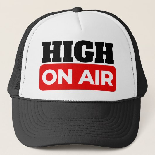 CASQUETTE HAUT DANS LES AIRS (Devant)
