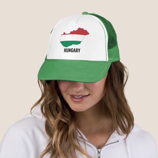 Casquette Hongrie, silhouette, couleurs du drapeau, (En situation)