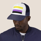 Casquette Indicateur de fierté non binaire (En situation)