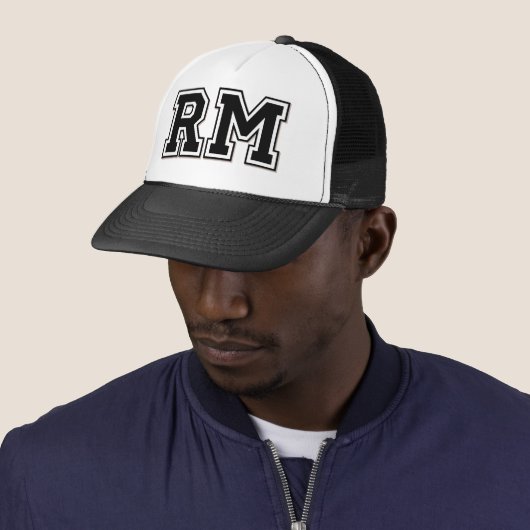Casquette Initialise le monogramme "RM" (En situation)