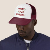 Casquette J'AI BESOIN DE TON BONES Trucker Hat (En situation)