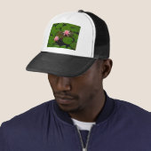 Casquette Jardin de fleurs de laine d'eau de lotus rose, (En situation)