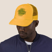 casquette jaune de camionneur (En situation)