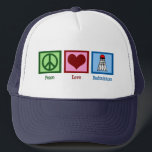Casquette Joueur de Badminton Peace Love<br><div class="desc">Un signe de paix,  le coeur,  et la billetterie de badminton décorent ce joli cadeau casquette joueur de badminton. Peace Love casquette de Badminton.</div>