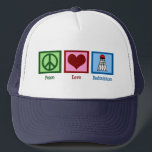 Casquette Joueur de Badminton Peace Love<br><div class="desc">Un signe de paix,  le coeur,  et la billetterie de badminton décorent ce joli cadeau casquette joueur de badminton. Peace Love casquette de Badminton.</div>