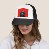 Casquette Labrador noir avec Coeurs rouges (En situation)