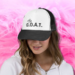 Casquette Le G.O.A.T. drôle chèvre citation noir Trucker Cha<br><div class="desc">Libérez votre champion intérieur avec le Casquette noir et blanc "The GOAT", un accessoire élégant et puissant qui respire la confiance et la grandeur. Embrassez l'esprit de Greatest of All Time (G.O.A.T.) avec ce casquette de qualité supérieure qui allie design moderne et message intemporel. Le Casquette "GOAT" est plus qu'une...</div>