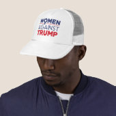 Casquette Les femmes contre Trump (En situation)