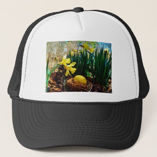 Casquette Les jonquilles jaunes et un oeuf de Pâques jaune (Devant)