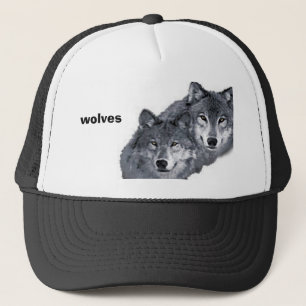 Casquette Loups sauvages et gris, sur un chapeau