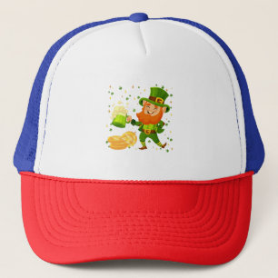 Casquette Lutin buvant de la bière à la Saint-Patrick