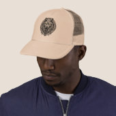 Casquette Mandala du Loup Féroce : Symbole de Force (En situation)
