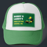 Casquette Modèle de coupe de l'herbe d'entretien paysager<br><div class="desc">Augmentez la visibilité en créant et en imprimant des chapeaux de camionneur pour votre entreprise d'aménagement paysager (coupe de gazon) avec ce modèle de camionnette efficace personnalisable. Consultez les cartes de visite correspondants et d'autres produits correspondants pour une image de marque de précision qui motivent les clients potentiels à vous...</div>