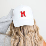 Casquette Monogramme de la Varsité rouge<br><div class="desc">Montrez votre côté sportif avec un casquette de baseball personnalisé avec une audacieuse lettre monogramme de style collégial. Personnalisez-le avec vos couleurs préférées pour correspondre à votre équipe de sport ou à votre style personnel pour un look qui vous est propre. Parfait pour les jours de jeu, les sorties décontractées,...</div>