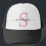 Casquette Monogramme Initiales Calligraphie minimaliste<br><div class="desc">Cette conception peut être personnalisée dans la zone fournie en modifiant la photo et/ou le texte. Vous pouvez également le customiser en cliquant sur Personnaliser ce Modèle, puis en choisissant l'option cliquer pour customiser et supprimer ou modifier la couleur de l'arrière - plan, ajouter du texte, modifier la couleur ou...</div>