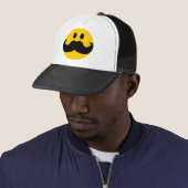 Casquette Moustache Yellow Happy Face (En situation)