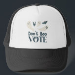 Casquette N'abandonnez pas les élections américaines<br><div class="desc">Un mignon casquette politique avec des illustrations de fantômes et de chauves-souris. Le texte dit : "N'empêche pas de voter."</div>