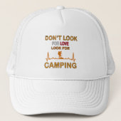 Casquette Ne cherchez pas l'amour chercher Camping drôle cam (Devant)