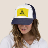 Casquette Ne pas taper sur le drapeau de Me Gadsden (En situation)