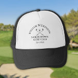 Casquette Nom du membre du club de golf personnalisé<br><div class="desc">Dotés d'un parcours de golf classique traversé et d'un design de balle de golf,  ces casquettes de golf sont idéaux pour tous les clubs de golf. Personnalisez avec votre club de golf et le nom de membre et l'année où le club de golf a été créé. Conçu par Thisisnotme©</div>