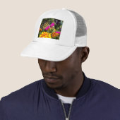 Casquette Papillon Monarque sur Fleur Marigold Rose (En situation)