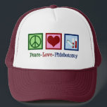 Casquette Peace Love Phlebotomy mignon Phlebotomiste<br><div class="desc">Un mignon casquette phlébotomiste avec un signe de paix,  un coeur et des flacons sanguins. Peace Love Flebotomy cadeau.</div>