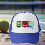 Casquette Peace Love Pickleball<br><div class="desc">Peace Love Pickleball casquette pour un joueur de pickle ball avec un joli signe de paix, coeur, et une balle jaune pour le sport.</div>