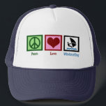 Casquette Peace Love Windsurf<br><div class="desc">Tout ce dont j'ai besoin,  c'est la paix,  l'amour et la planche à voile.</div>