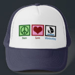 Casquette Peace Love Windsurf<br><div class="desc">Tout ce dont j'ai besoin, c'est la paix, l'amour et la planche à voile.</div>
