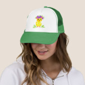 Casquette Petit canard jaune avec fleurs (En situation)