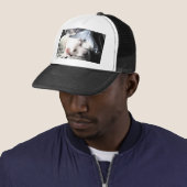Casquette Photo of Cute White Dog Hanging Out with Dad (En situation)