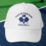 Casquette Pickleball Club Team Australia Flag Custom<br><div class="desc">Stand out on the pickleball court with this stylish hat featuring crossed pickleball paddles, Australian flag, and your custom text. Personalize it easily to include your club name, team name, city, or any wording of your choice. You can also change the font and paddle colors - just click Edit/Personalize. This...</div>