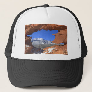 Casquette Pikes Peak à travers le trou de grès 01