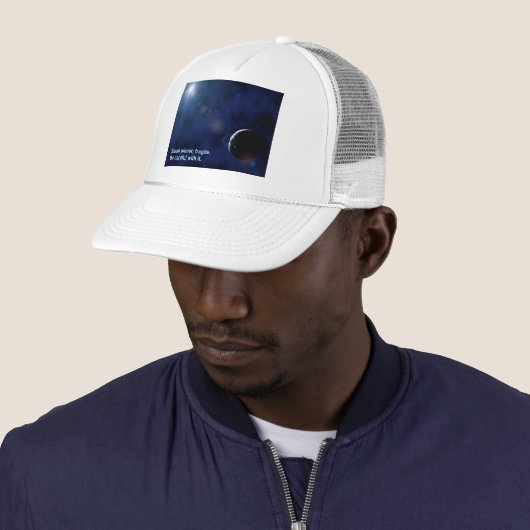 Casquette Planète fragile (En situation)