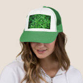 Casquette Plante vert (En situation)