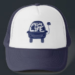 Casquette Plug Life Cute Marine Blue Electric Voiture<br><div class="desc">Branchez-vous régulièrement votre voiture électrique pour la recharger ? Alors vous vivez la vie de bouchon,  bien sûr. Ce joli design présente une illustration d'une voiture électrique en bleu marine avec le message "Plug Life" sur le pare-brise. Fait un grand cadeau pour les propriétaires de véhicules électriques fiers.</div>