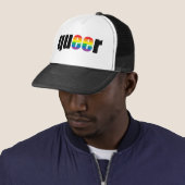 Casquette Queer Pride (En situation)