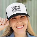 Casquette Raising my Husband is Exhausting Funny Wife<br><div class="desc">Diseño con frase Graciosa y sarcastica para las esposas,  tiene una linda typografia en colores blancos y rosas. Idel para Regalar Mujeres en dia de la madre,  cumpleaños,  navidades o en cualquier ocasion.No dude y adquiera este lindo diseño para la esposa.</div>